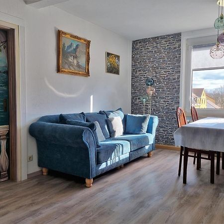Apartment Bayreuth, Grosse Ferienwohnung Im Haus Mit Kunst, 3 Schlafzimmer, Kueche, Parkplatz Exterior foto